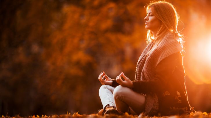 Meditazione d’autunno: ritrova il tuo equilibrio con la natura