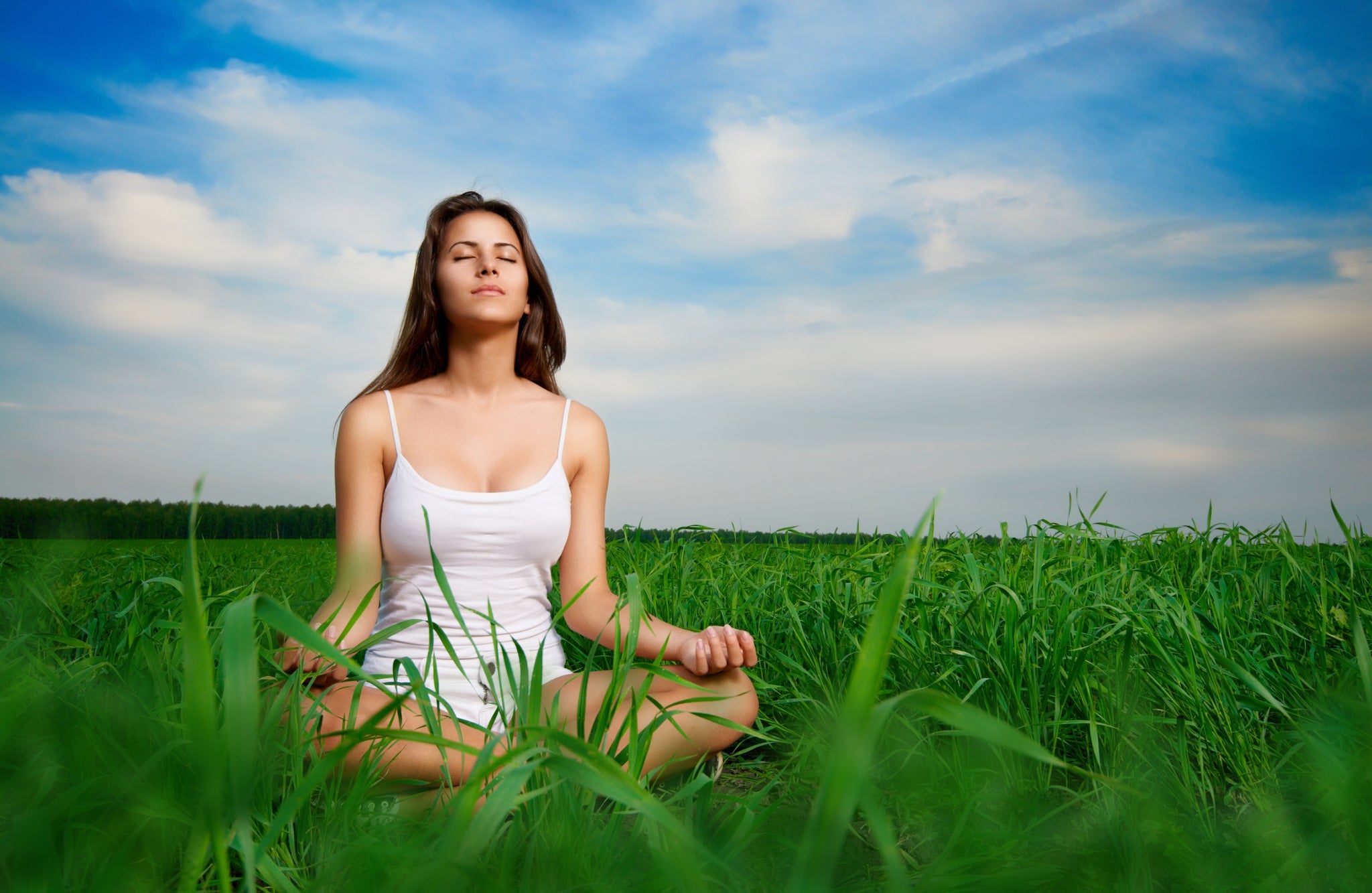 Approfitta dell'estate per eseguire tecniche di meditazione all'aria aperta